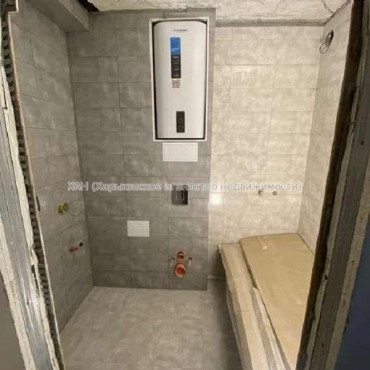 Продам квартиру, Бучмы ул. , 2 кім., 43 м², капитальный ремонт 