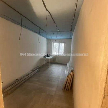 Продам квартиру, Бучмы ул. , 2 кім., 43 м², капитальный ремонт 