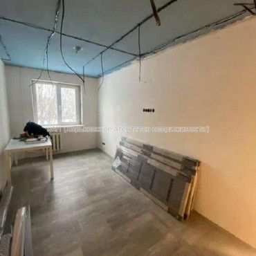 Продам квартиру, Бучмы ул. , 2 кім., 43 м², капитальный ремонт 