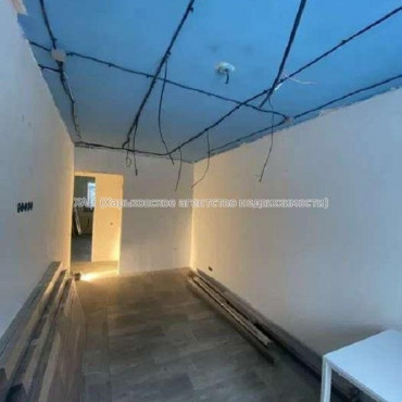 Продам квартиру, Бучмы ул. , 2 кім., 43 м², капитальный ремонт 