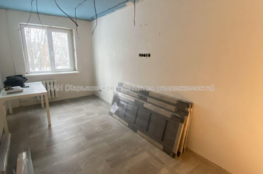 Продам квартиру, Бучмы ул. , 2 кім., 43 м², капитальный ремонт 