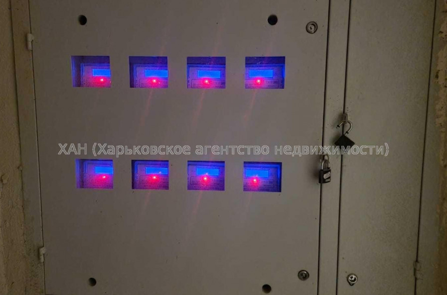 Продам квартиру, Героев Харькова просп. , 1 кім., 49 м², без внутренних работ 