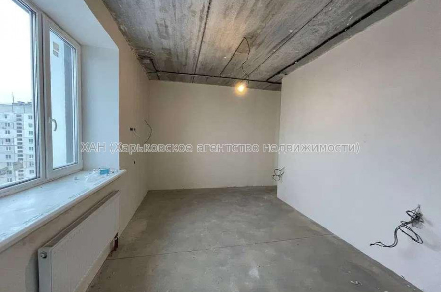 Продам квартиру, Холодногорская ул. , 3  ком., 95 м², частичный ремонт 