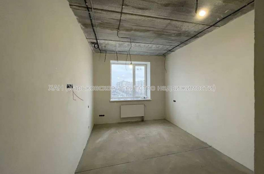 Продам квартиру, Холодногорская ул. , 3  ком., 95 м², частичный ремонт 