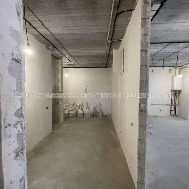 Продам квартиру, Холодногорская ул. , 3  ком., 95 м², частичный ремонт 