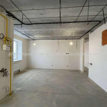 Продам квартиру, Холодногорская ул. , 3  ком., 95 м², частичный ремонт 