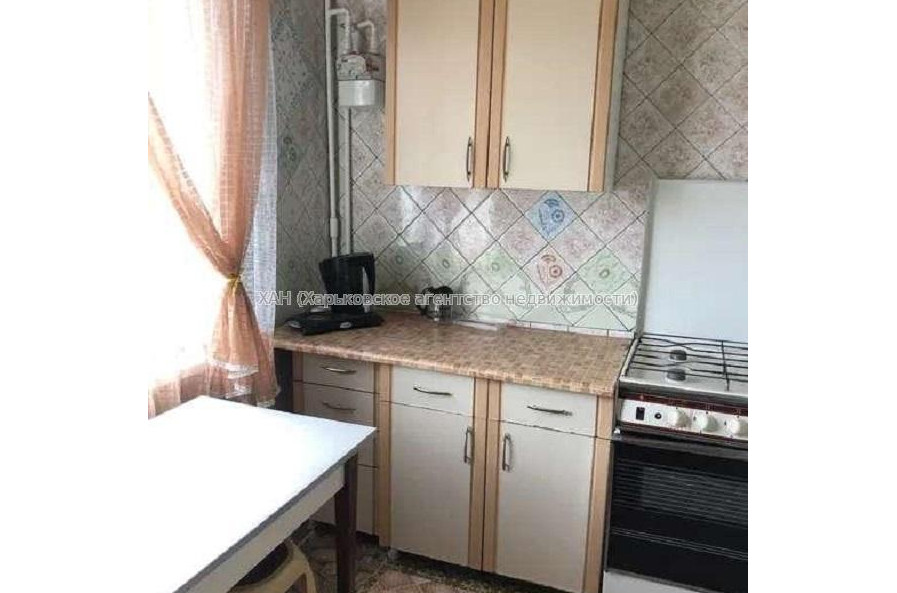 Продам квартиру, Гвардейцев Широнинцев ул. , 1  ком., 33 м², косметический ремонт 