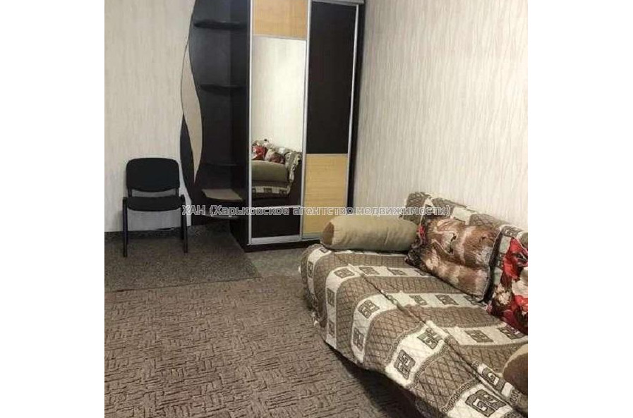 Продам квартиру, Гвардейцев Широнинцев ул. , 1  ком., 33 м², косметический ремонт 