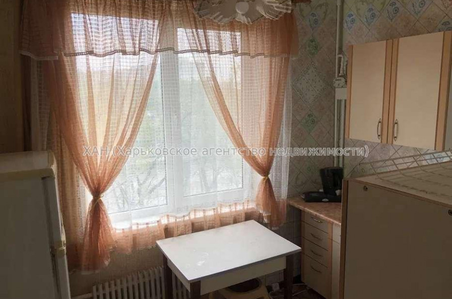 Продам квартиру, Гвардейцев Широнинцев ул. , 1  ком., 33 м², косметический ремонт 
