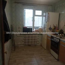 Продам квартиру, Власенко ул. , 2 кім., 61 м², советский ремонт