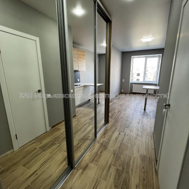 Продам квартиру, Веселая ул. , 1 кім., 20 м², евроремонт 