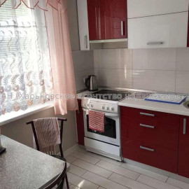 Продам квартиру, Ильинская ул. , 3  ком., 65 м², капитальный ремонт