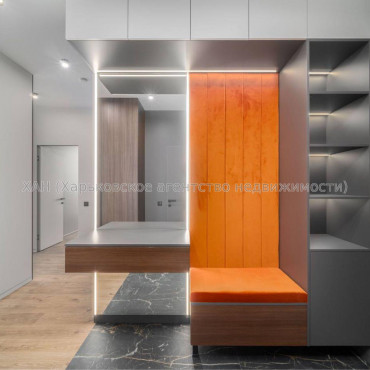 Продам квартиру, Молочная ул. , 3 кім., 82 м², авторский дизайн 