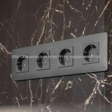 Продам квартиру, Молочная ул. , 3 кім., 82 м², авторский дизайн 