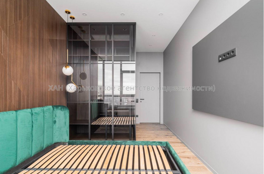 Продам квартиру, Молочная ул. , 3 кім., 82 м², авторский дизайн 