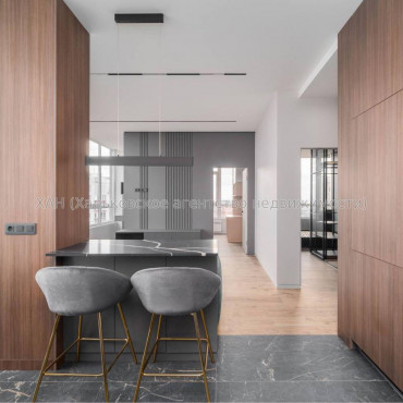 Продам квартиру, Молочная ул. , 3 кім., 82 м², авторский дизайн 