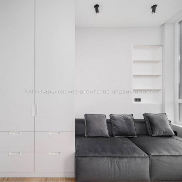 Продам квартиру, Молочная ул. , 3 кім., 82 м², авторский дизайн 