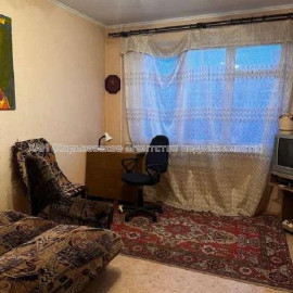 Продам квартиру, Бучмы ул. , 3  ком., 65 м², косметический ремонт