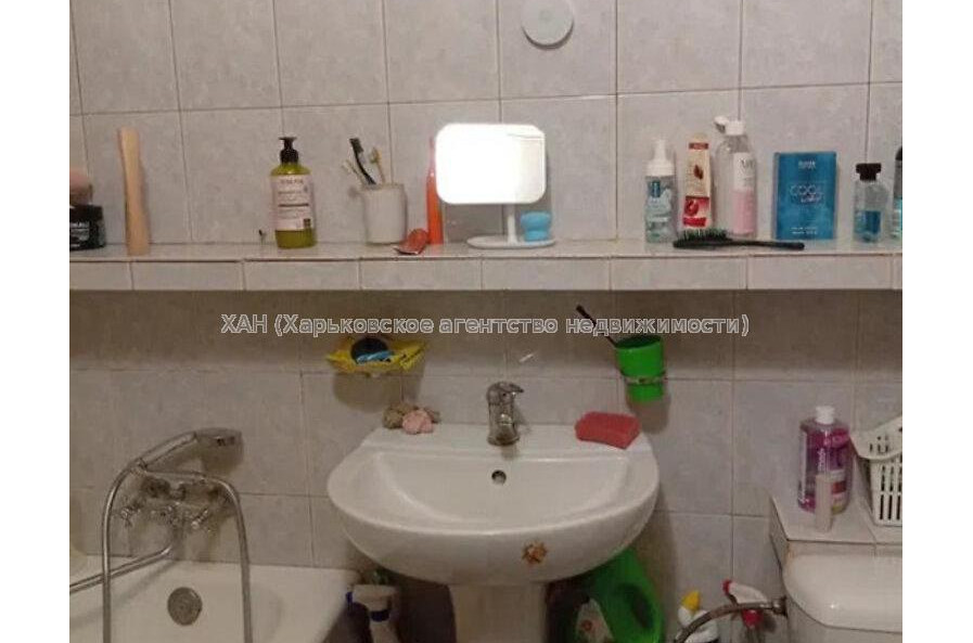 Продам квартиру, Непокоренных ул. , 2 кім., 44 м², косметический ремонт 