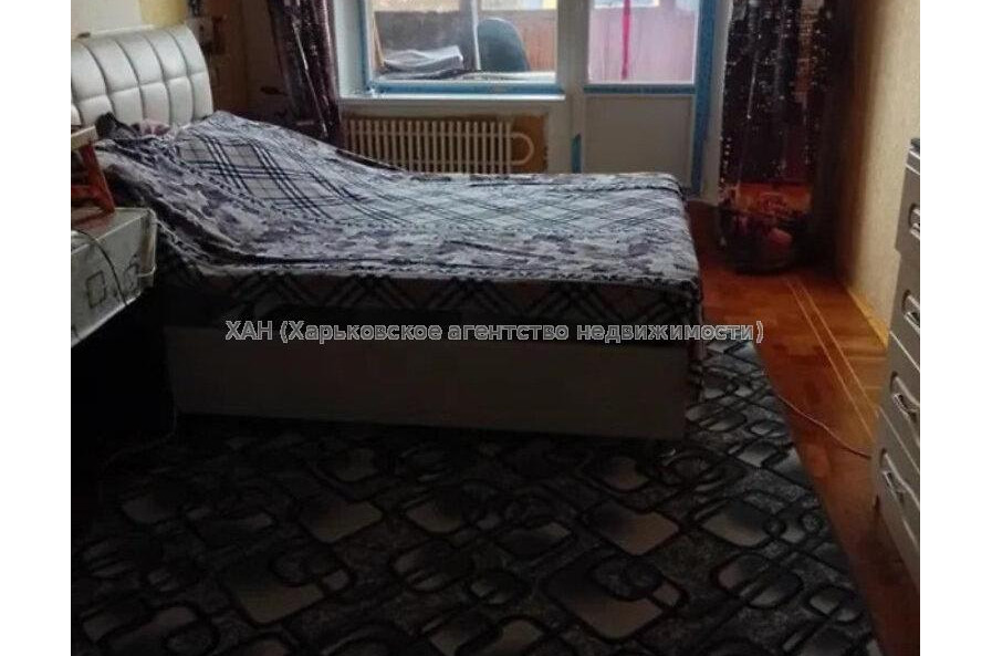 Продам квартиру, Непокоренных ул. , 2 кім., 44 м², косметический ремонт 