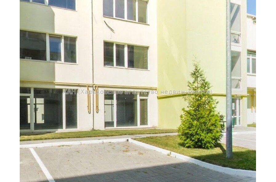 Продам квартиру, Липовая ул. , 3 кім., 72 м², без внутренних работ 