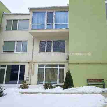 Продам квартиру, Липовая ул. , 3 кім., 72 м², без внутренних работ 