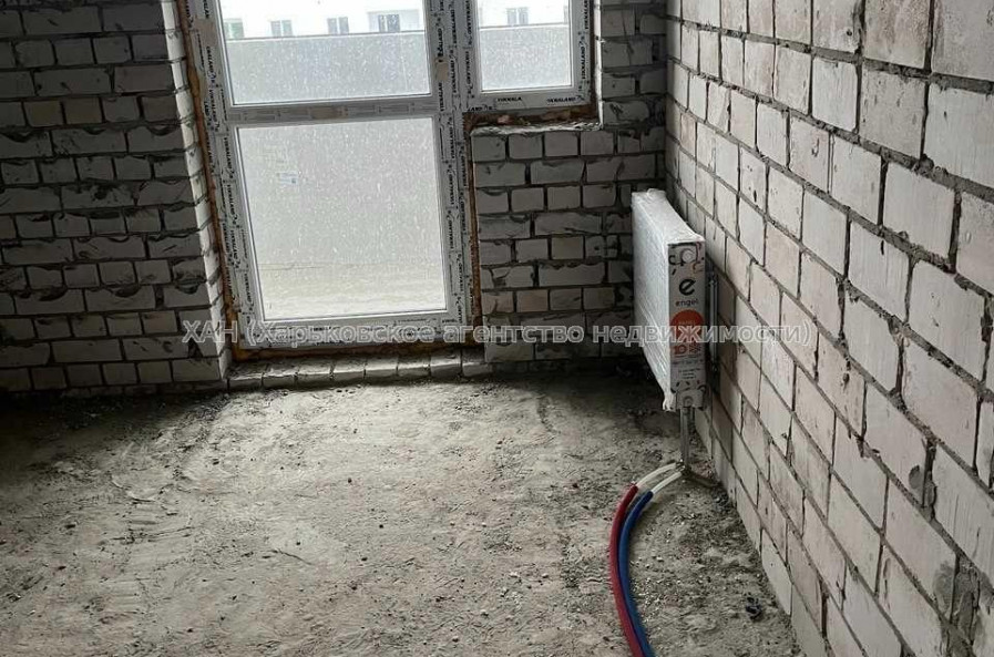 Продам квартиру, Мира ул. , 1 кім., 39 м², без внутренних работ 