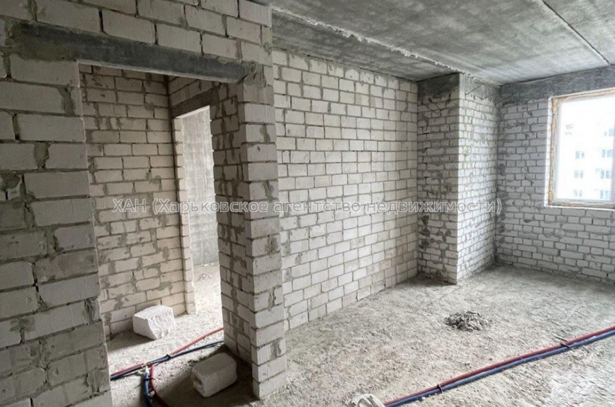 Продам квартиру, Мира ул. , 1 кім., 39 м², без внутренних работ 
