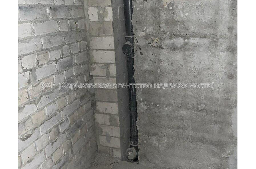 Продам квартиру, Мира ул. , 1 кім., 39 м², без внутренних работ 
