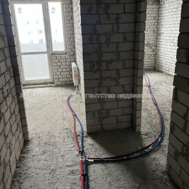 Продам квартиру, Мира ул. , 1  ком., 39 м², без внутренних работ 