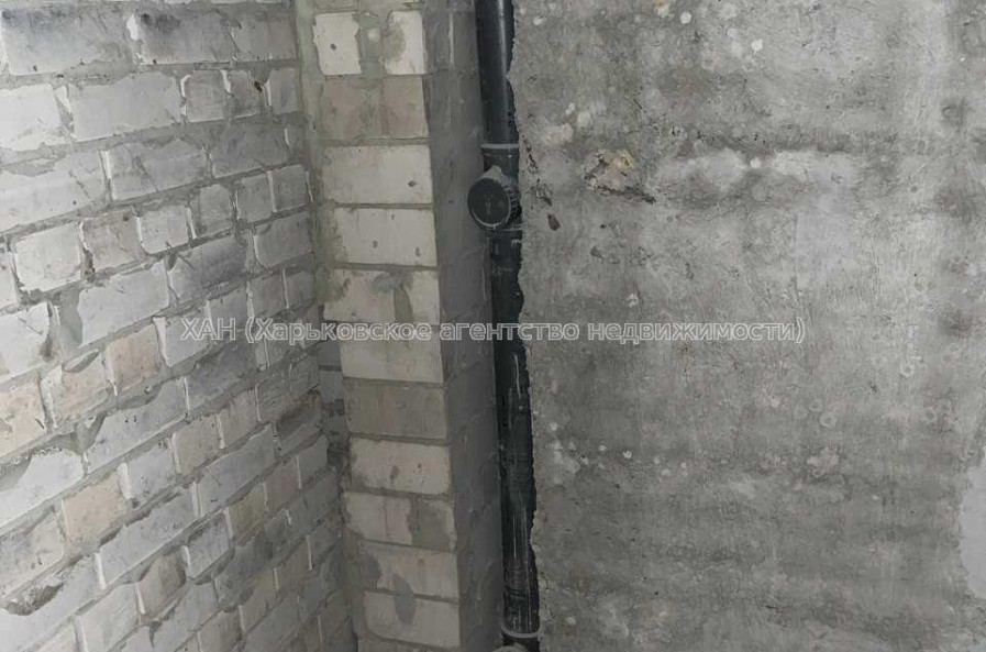 Продам квартиру, Мира ул. , 1 кім., 39 м², без внутренних работ 