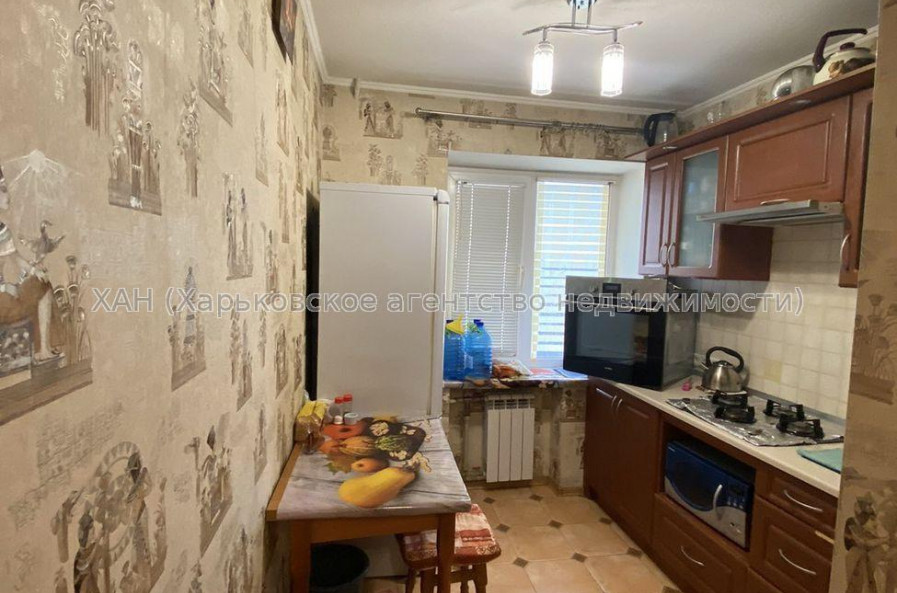 Продам квартиру, 23 Августа ул. , 1 кім., 36 м², капитальный ремонт 