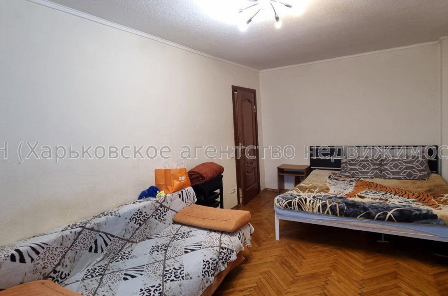 Продам квартиру, 23 Августа ул. , 1 кім., 36 м², капитальный ремонт 