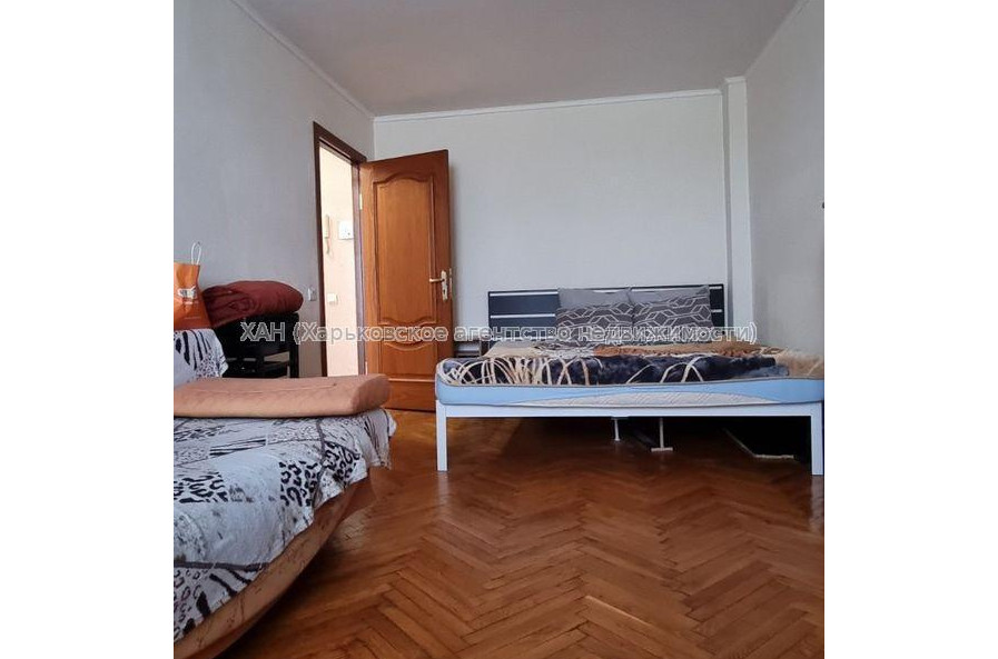 Продам квартиру, 23 Августа ул. , 1 кім., 36 м², капитальный ремонт 