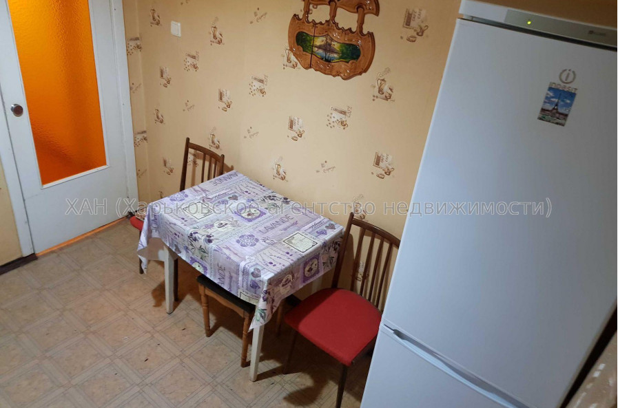 Продам квартиру, Клочковская ул. , 2 кім., 56 м², косметический ремонт 