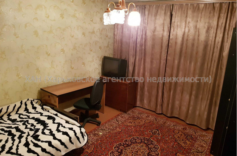 Продам квартиру, Клочковская ул. , 2 кім., 56 м², косметический ремонт 