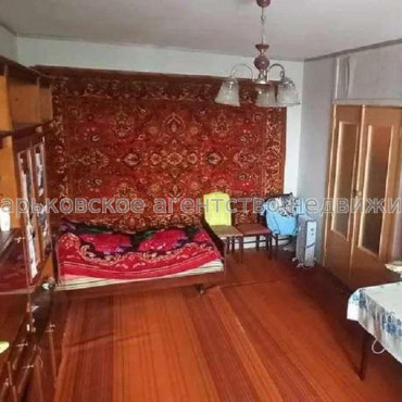 Продам квартиру, Владислава Зубенко ул. , 2  ком., 55 м², советский ремонт 