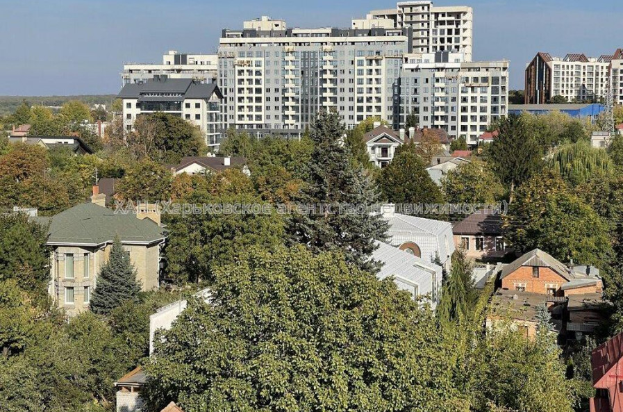 Продам квартиру, Авиационная ул. , 2 кім., 75 м², без ремонта 