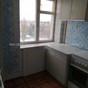 Продам квартиру, Ферганская ул. , 3  ком., 65 м², косметический ремонт 