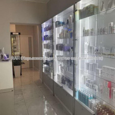 Продам нежитлову нерухомість, объект сервиса , 115 м², капитальный ремонт 