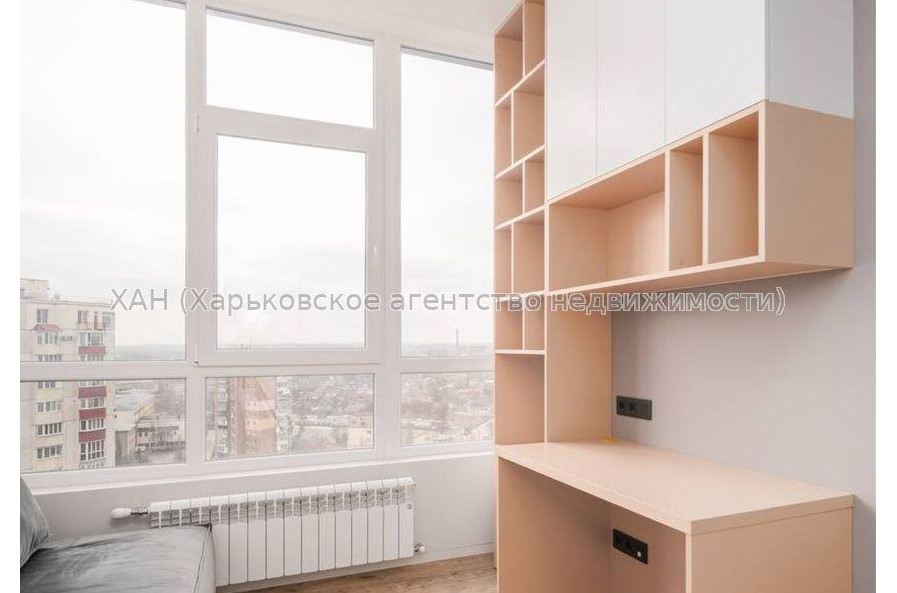 Продам квартиру, Молочная ул. , 3  ком., 82 м², авторский дизайн 