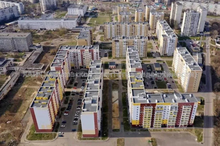 Продам квартиру, Драгоманова ул. , 1 кім., 41 м², без ремонта 