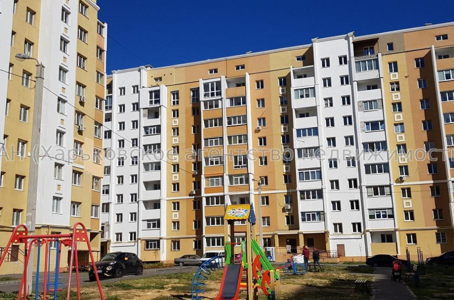 Продам квартиру, Драгоманова ул. , 1 кім., 41 м², без ремонта 