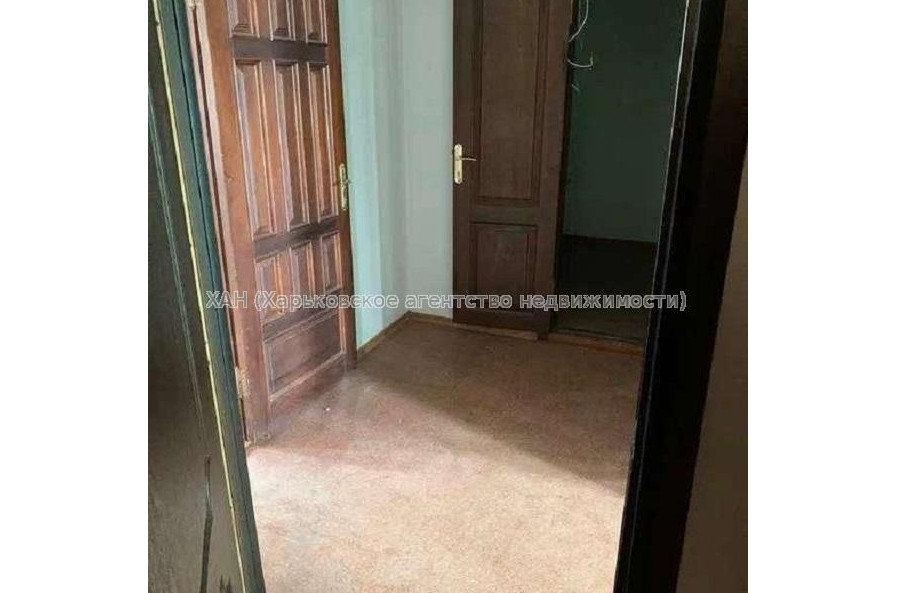 Продам квартиру, Павловская площ. , 3  ком., 130 м², косметический ремонт 