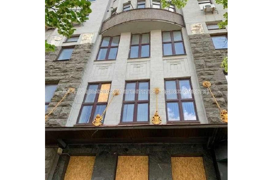 Продам квартиру, Павловская площ. , 3  ком., 130 м², косметический ремонт 