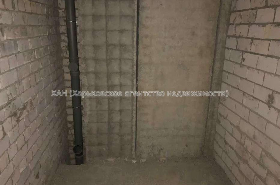 Продам квартиру, Победы просп. , 1 кім., 39 м², без внутренних работ 