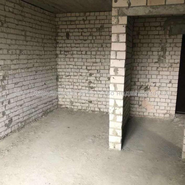Продам квартиру, Победы просп. , 1 кім., 39 м², без внутренних работ 