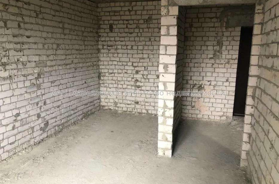 Продам квартиру, Победы просп. , 1 кім., 39 м², без внутренних работ 