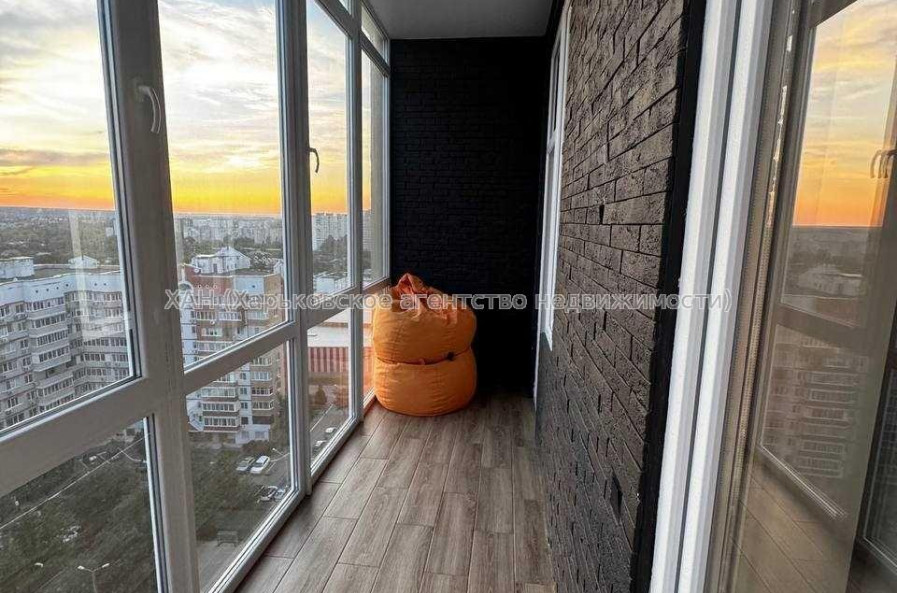 Продам квартиру, Клочковская ул. , 2  ком., 78 м², авторский дизайн 