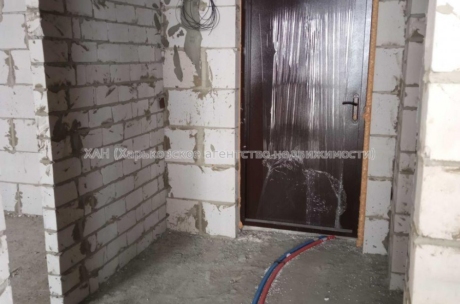 Продам квартиру, Шевченковский пер. , 1 кім., 34 м², без внутренних работ 